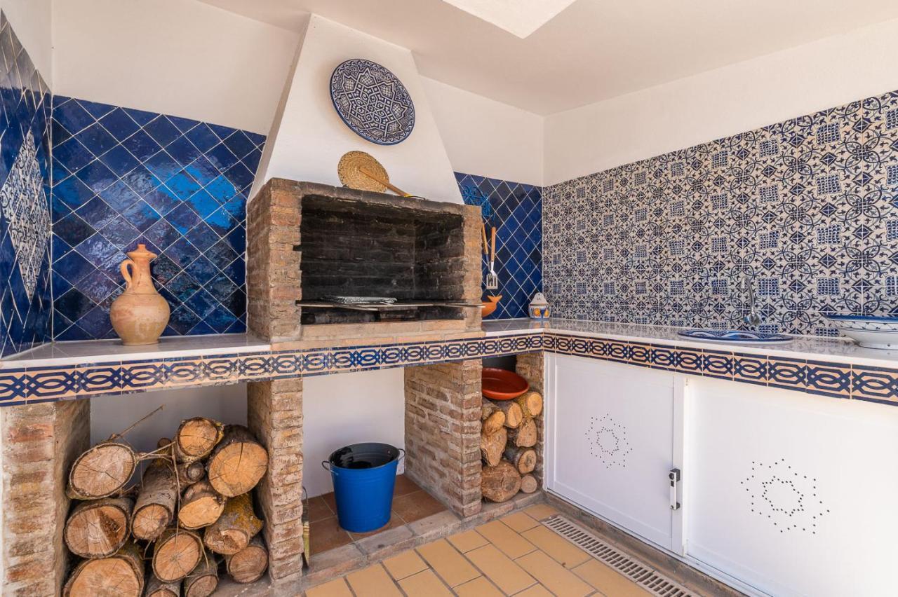 Villa Oasis Gale - Luxury Villa With Private Pool, Ac, Free Wifi, 5 Min From The Beach Albufeira Bagian luar foto